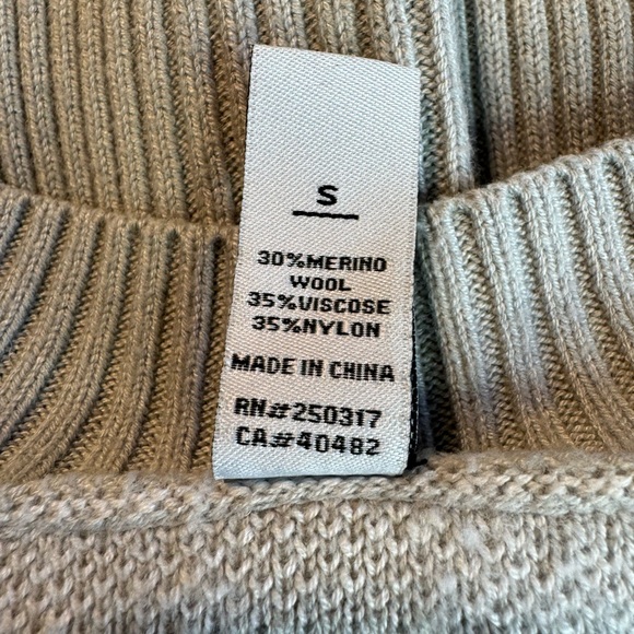 🎯Varley Calvert Sweater Zebra Gray White Size Small - Picture 10 of 12